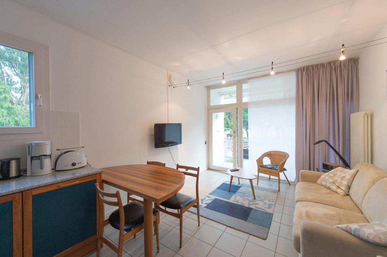 Appartement Lago Blu Рива дел Гарда Екстериор снимка